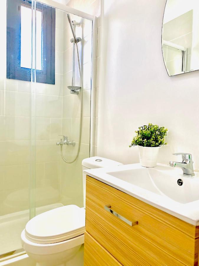 Bali Suites 101 Larnaca Bagian luar foto